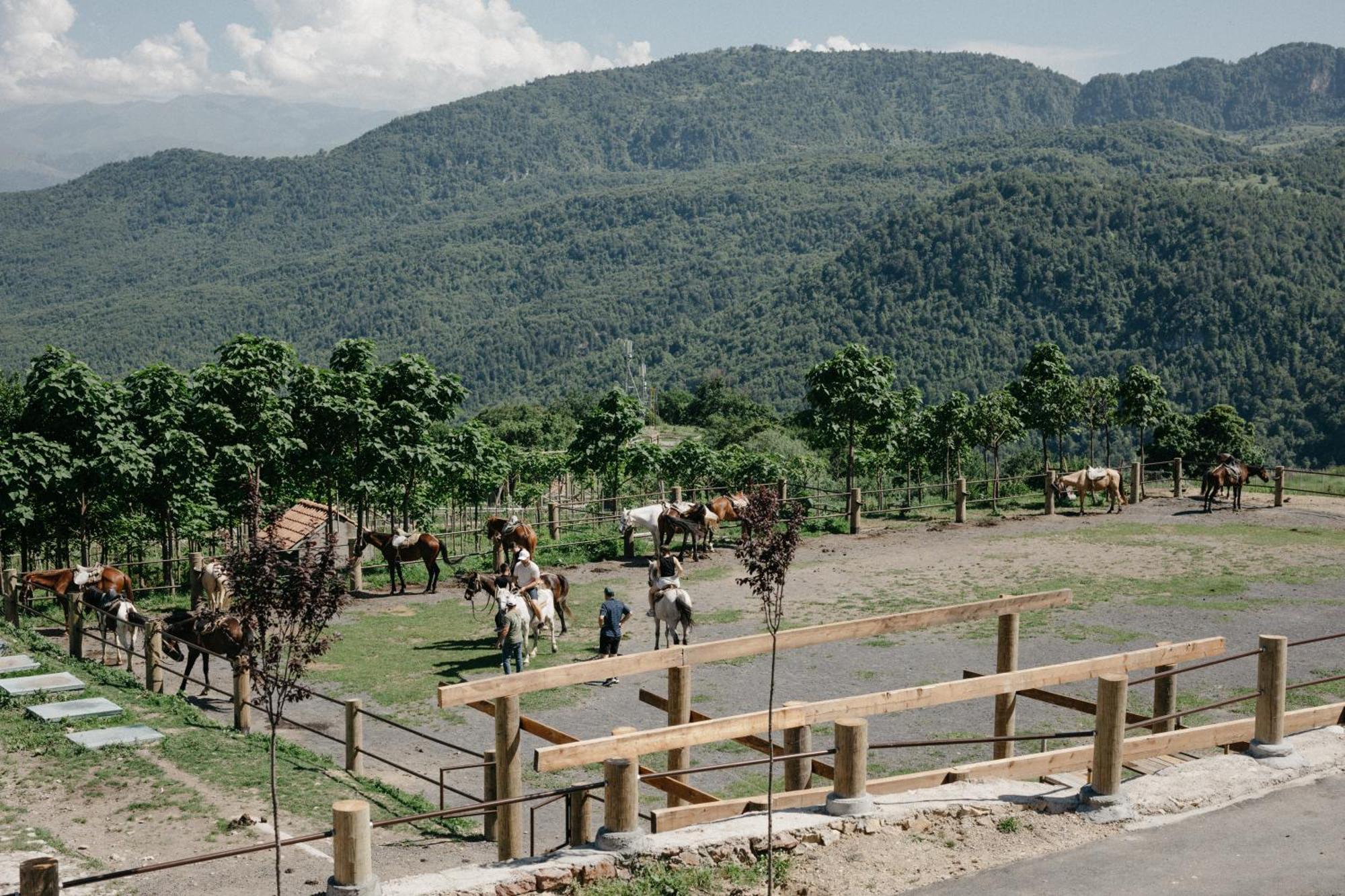 Apaga Resort Ijevan Luaran gambar
